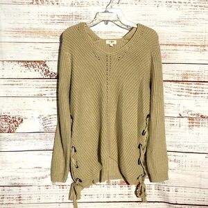 Umgee Cream Tan V-Neck Sweater Large PTP 20